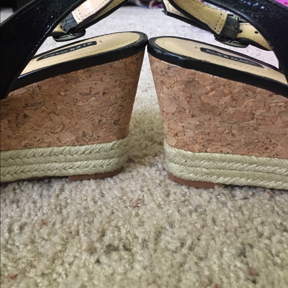 Alex Marie Summer Wedges - Picture 4 of 8