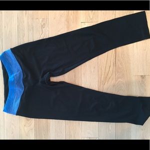 Women's black leggings with blue Waist band