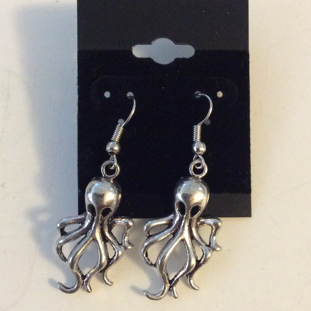 OCTOPUS SILVER DANGLE EARRINGS NWT