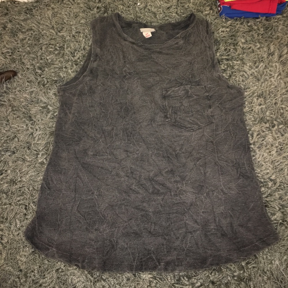 Edgy gray top