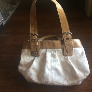 Coach purse Lavender lining