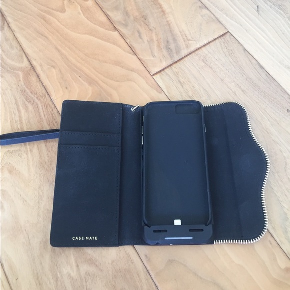 rebecca minkoff charging iphone wristlet - Picture 2 of 4