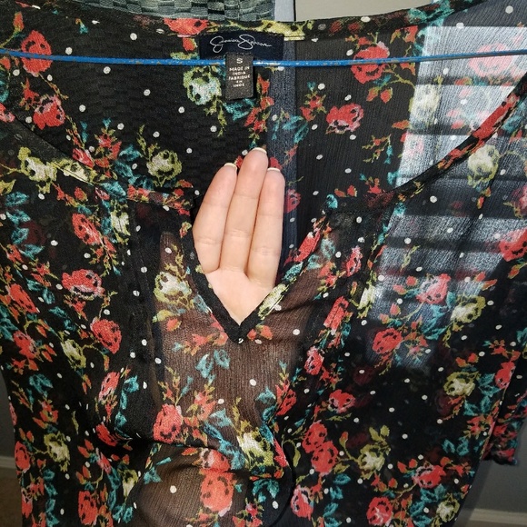Sheer, floral blouse - Picture 2 of 2