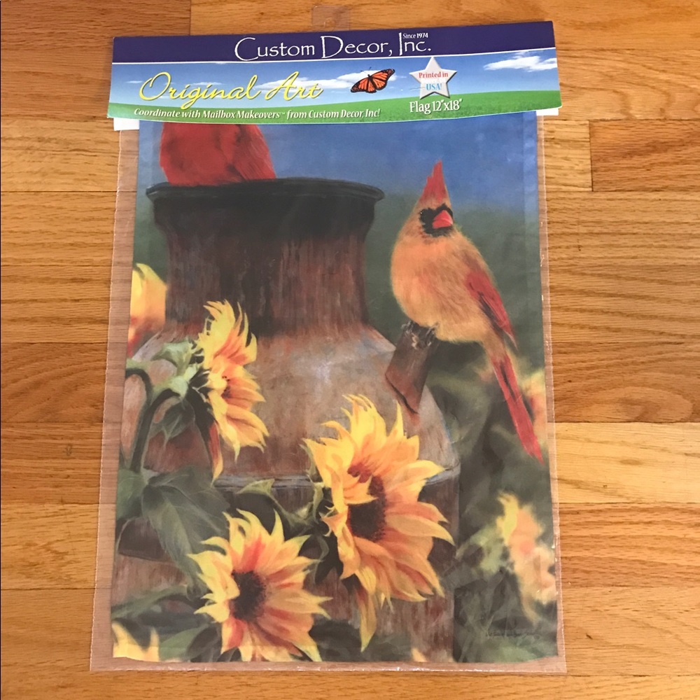 Cardinal Garden Flag NWT