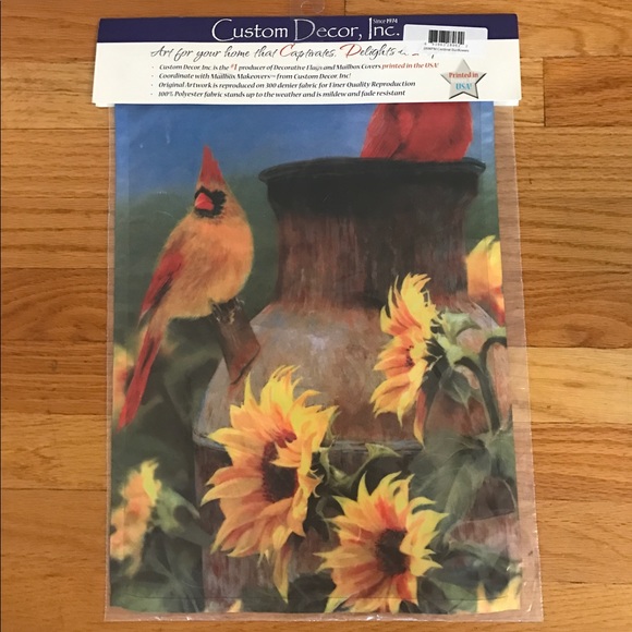 Cardinal Garden Flag NWT - Picture 2 of 2