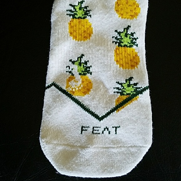 New Pineapple Socks - Picture 2 of 4