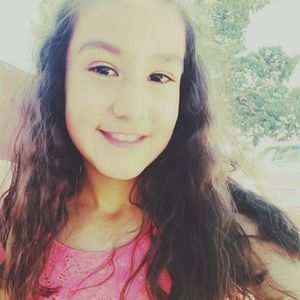 Meet your Posher, Daniela