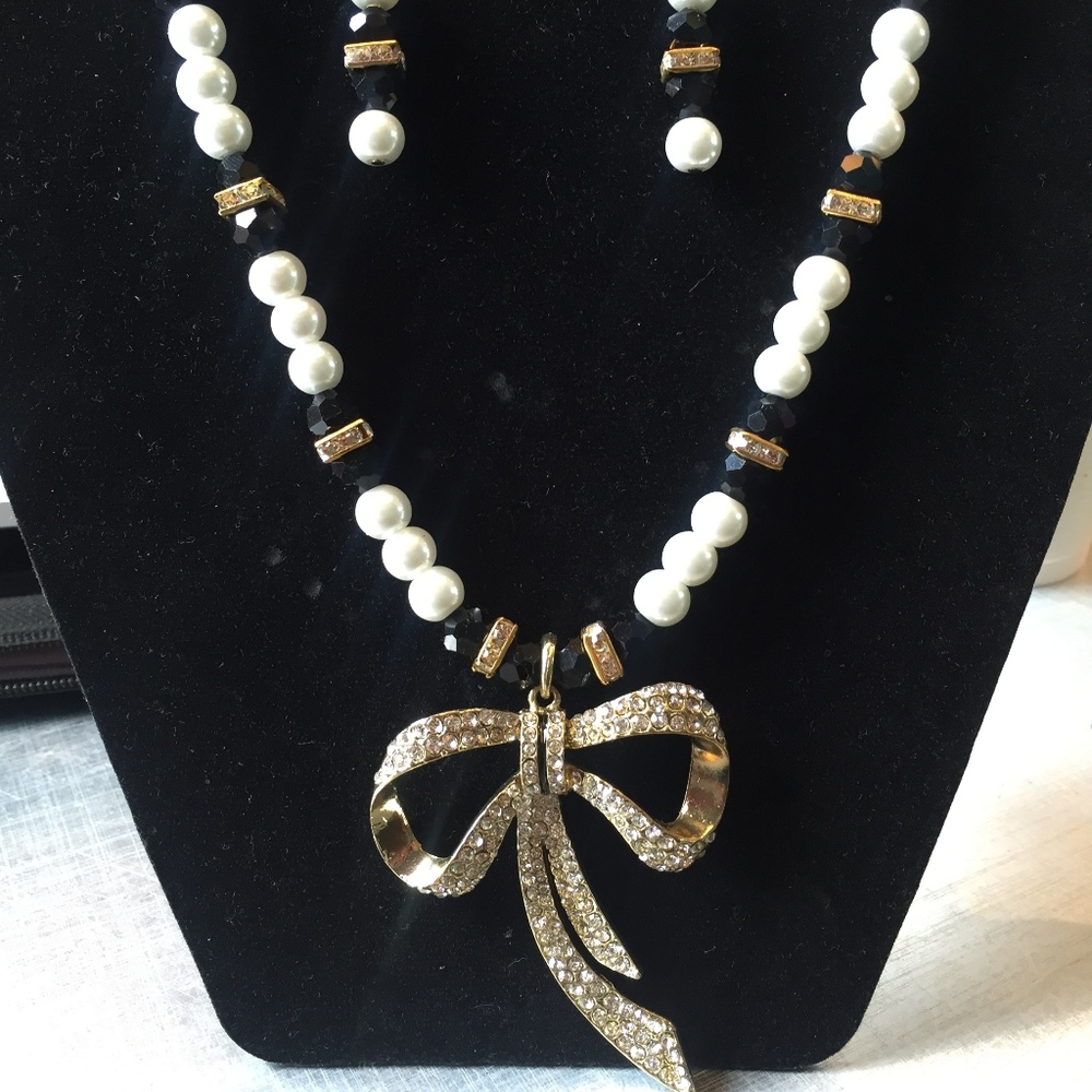 Kahrna's Kreations Jewelry Set