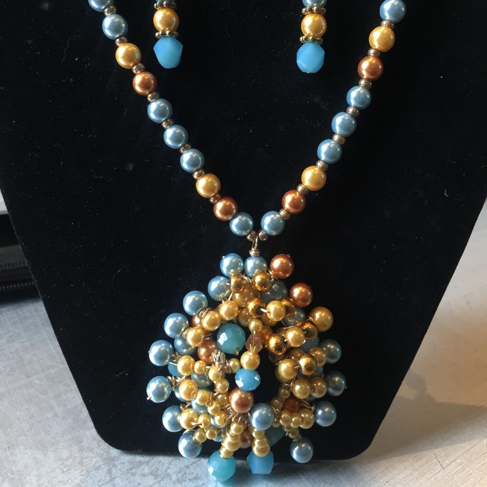 Kahrna's Kreations Jewelry Set