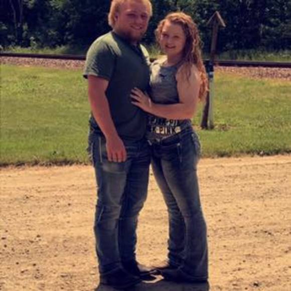 Meet your Posher, Lydia - Picture 1 of 1