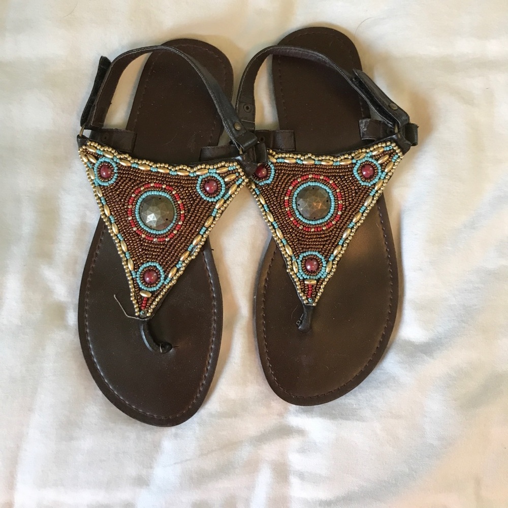 American Eagle Size 8 Beaded Sandals