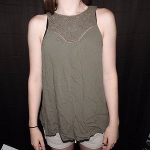 NWT High Neck Detailed Tank Top
