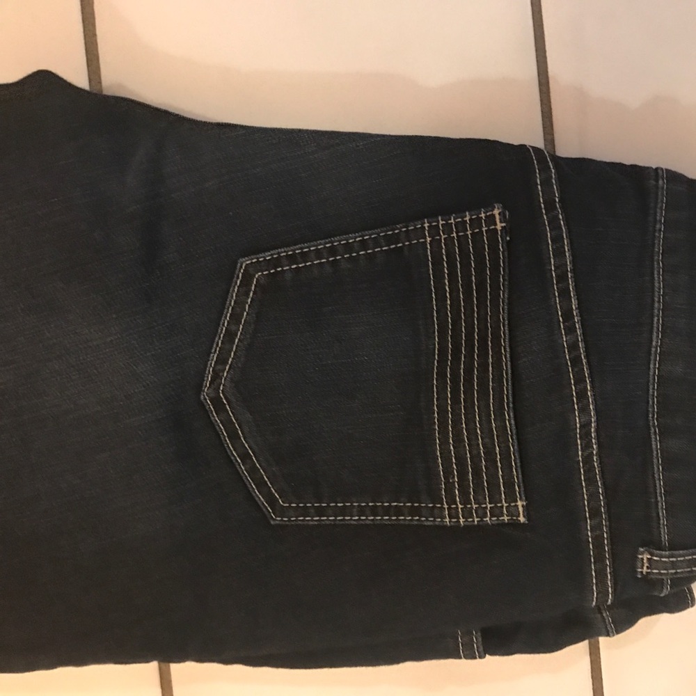 Chicos platinum denim capris