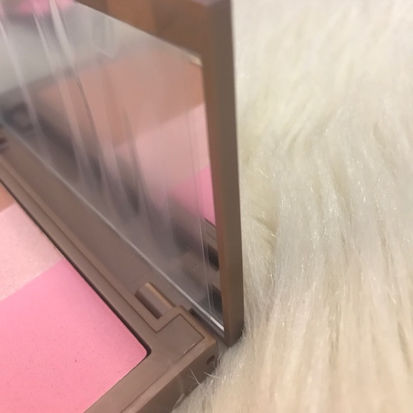 Urban Decay NAKED FLUSHED 'going native' 3 in 1 π - Picture 4 of 8