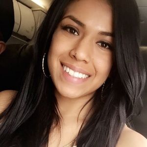 Meet your Posher, Nayeli