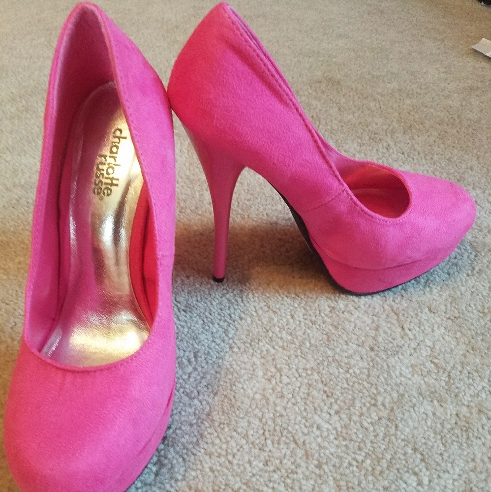 Hot pink pumps! Size 6
