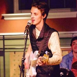 Meet your Posher, Tucker