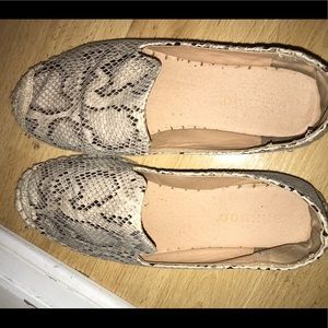 WORN FLATS