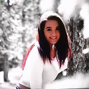 Meet your Posher, Briana