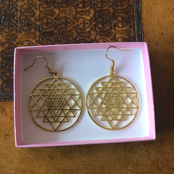 Sri Yantra Mandala hanging earrings - Picture 1 of 2