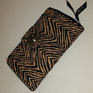 NWOT Vera Bradley large Turlock wallet