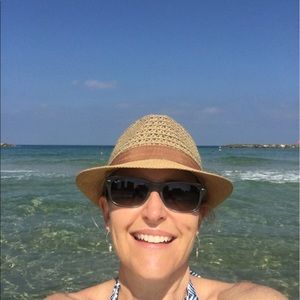 Meet your Posher, Beth