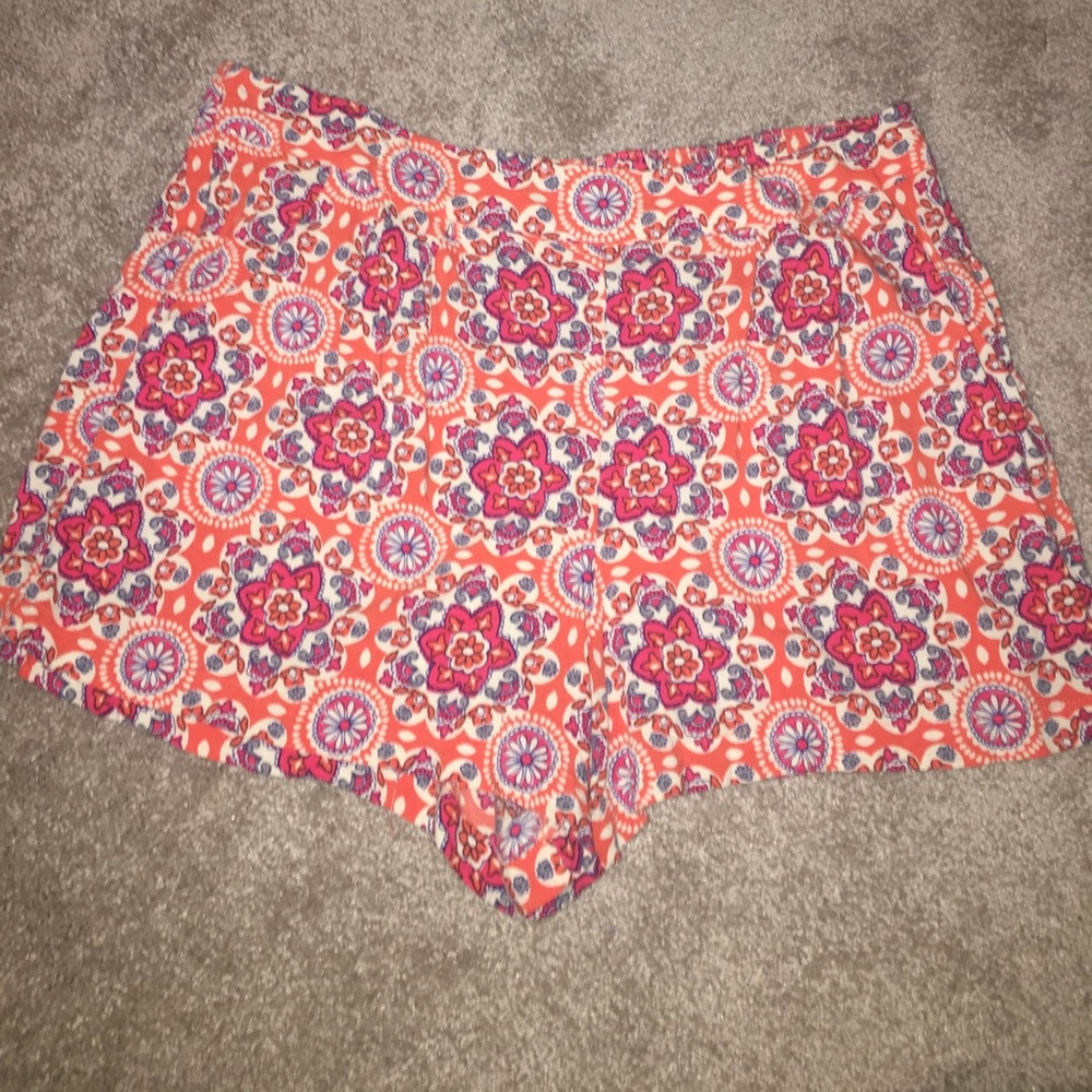 Pattern shorts