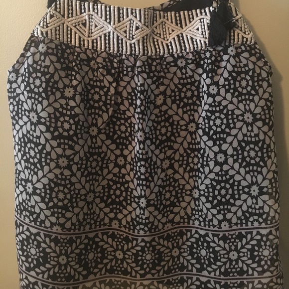 Top - Picture 2 of 2