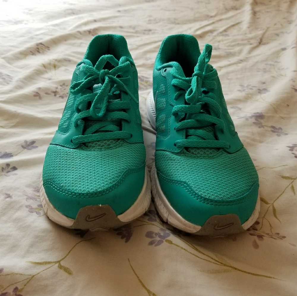 Turquoise Nike Women's sneakers