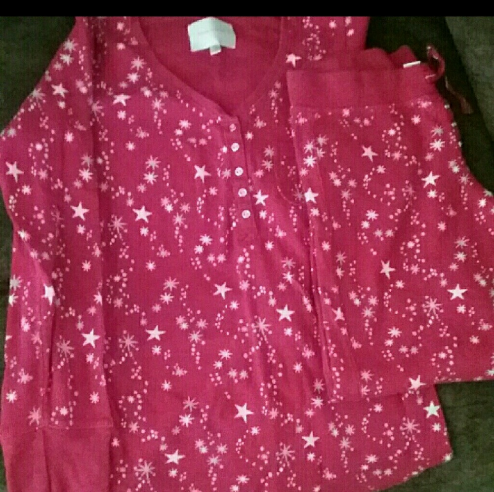 VS PINK thermal pj set. NWOT