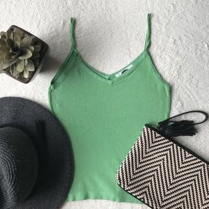 ❤️ NWOT GREEN SWEATER SHELL CAMI