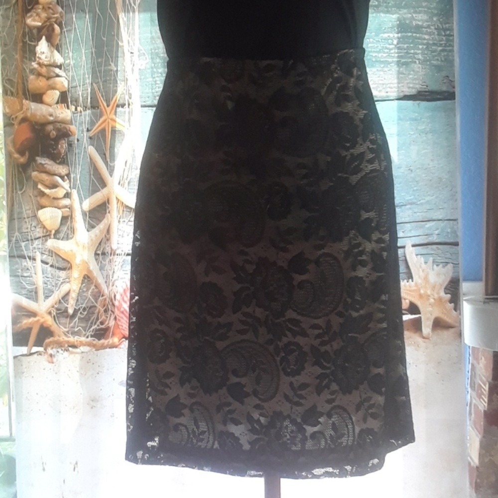 Black skirt