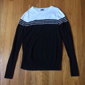 Brandy Melville sweater