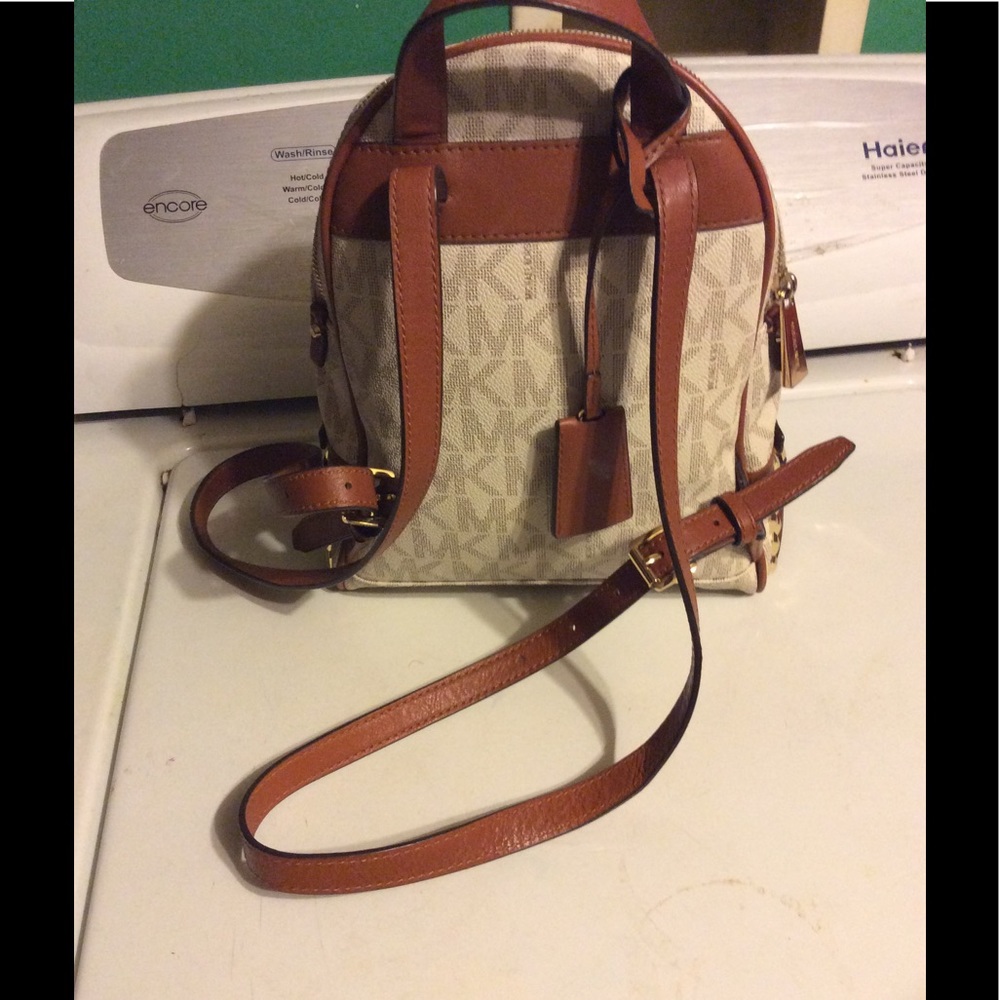 MICHAEL MICHAEL KORS Rhea studded backpack - Picture 3 of 4
