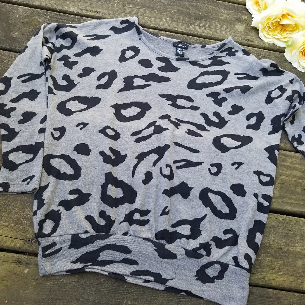 $Rue21 lepoard print cardigan VERY SOFT$