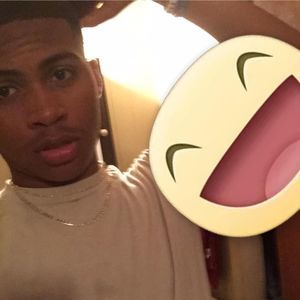 Meet your Posher, Devin