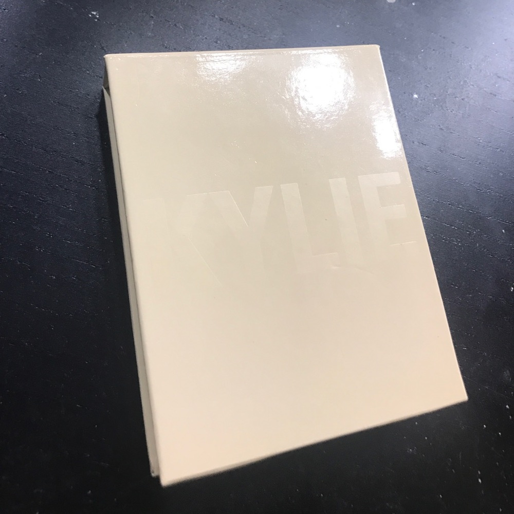 🚫 SOLD 🚫 Kylighter in French Vanilla