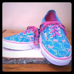🎀 HeLlO kItTy🎀 VANS sneakers women's size 7