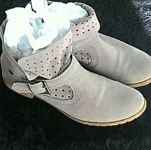 Like New Tan Suede Booties