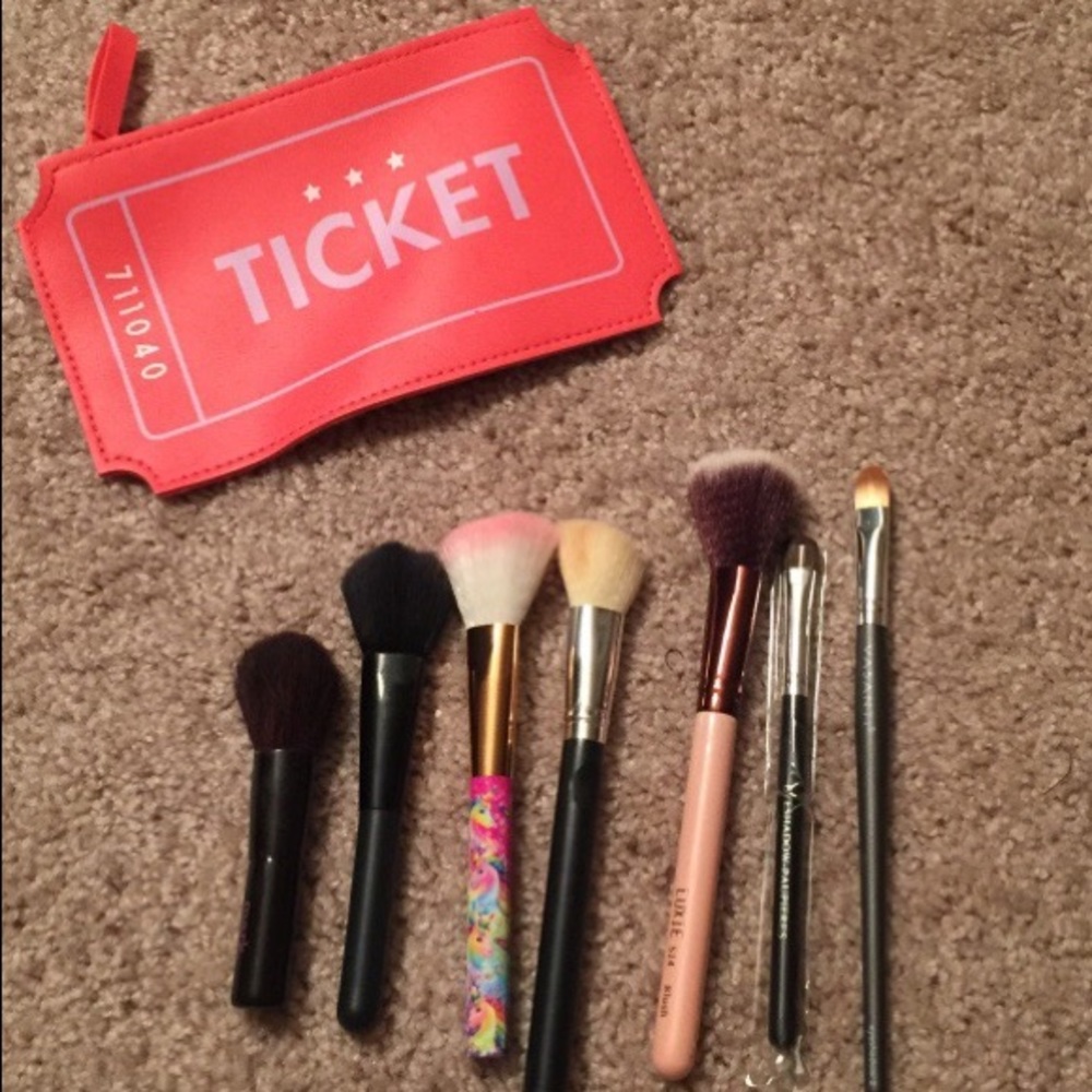 Brushes and Makeup Case