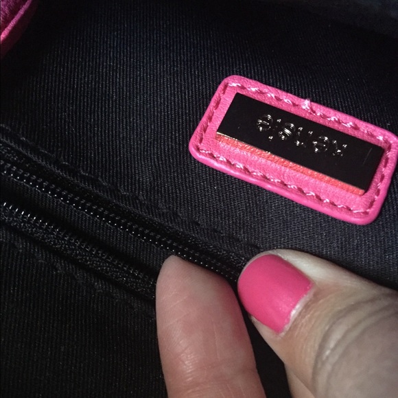 Kensie handbag - Picture 7 of 7