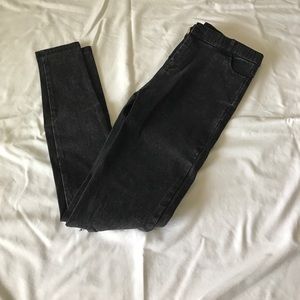 Black jeggings