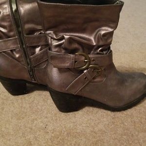 design by jacobies cowgirl boot in rose gold 8.5