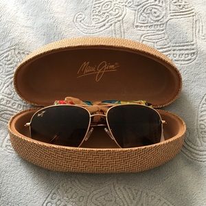 Maui Jim BRAND NEW gold rim aviator sunglasses