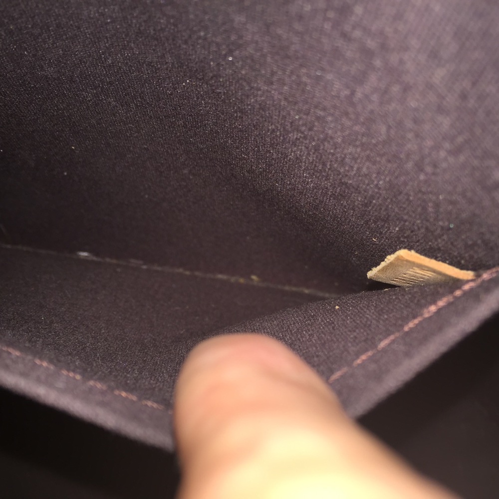 Louis Vuitton Alma MM - Picture 11 of 12