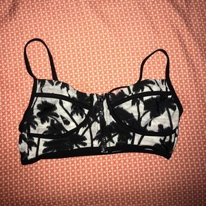 LAST HOUR TO BUY Bikini top