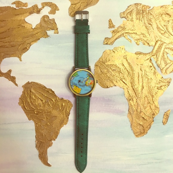 Green Travel Map Watch with Airplane ✈️ - Picture 2 of 3