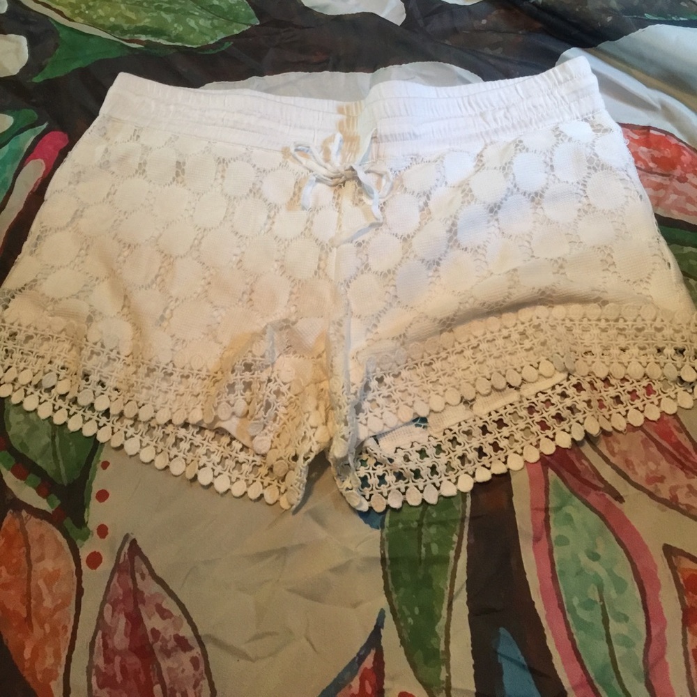 White crochet shorts