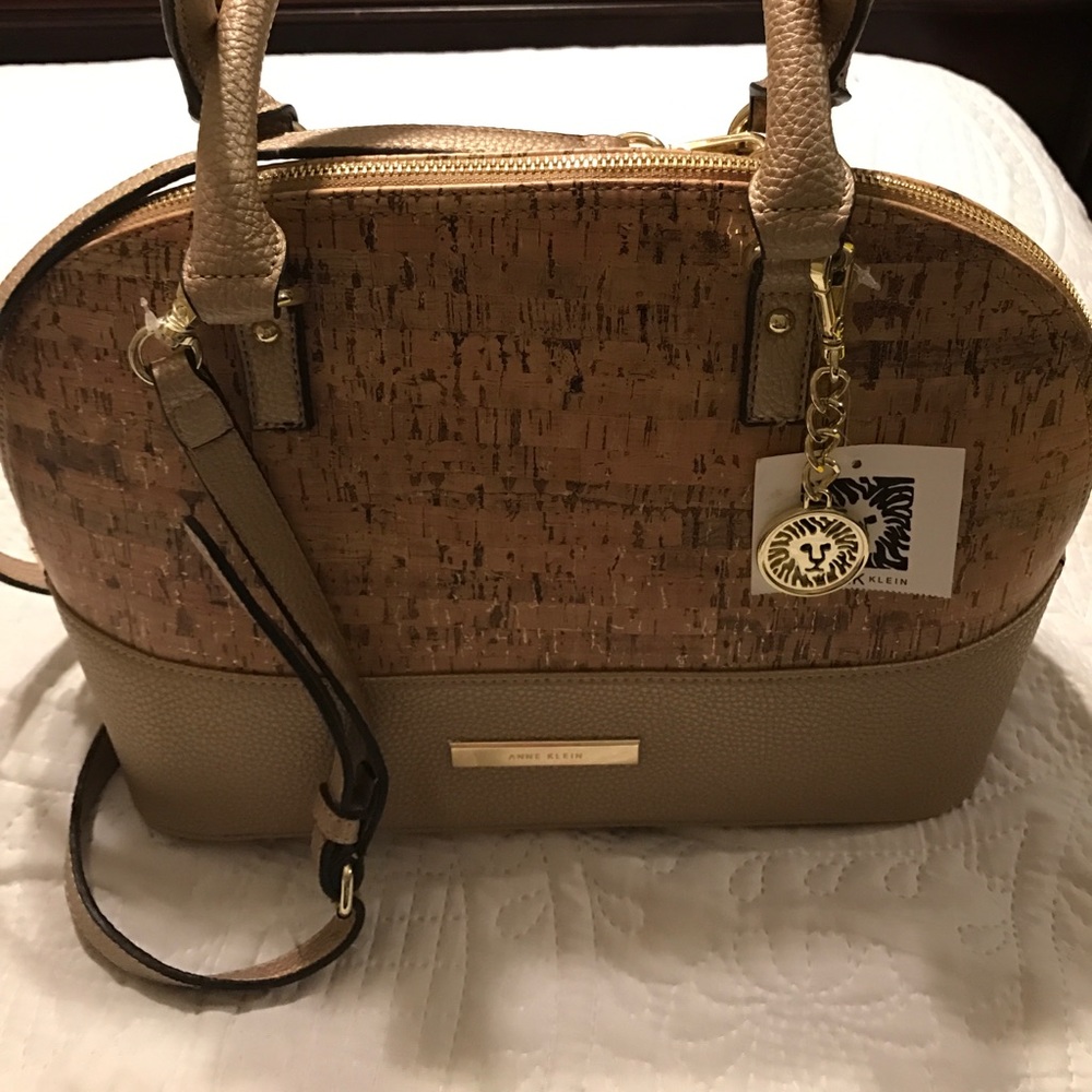 ☀️Golden Goddess! ☀️ Purse!!