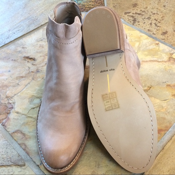 🍃💕HP NIB Dolce Vita Chelsea Leather Ankle Bootie - Picture 3 of 8